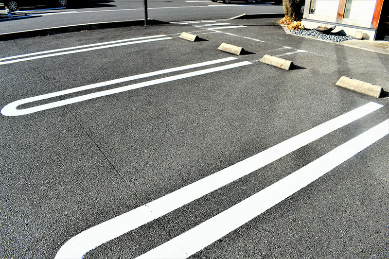 空き家を駐車場にするメリットとは？コストや活用の判断基準も紹介
