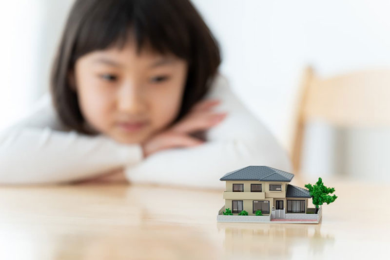 未成年への不動産生前贈与はできる？手順や注意点を解説