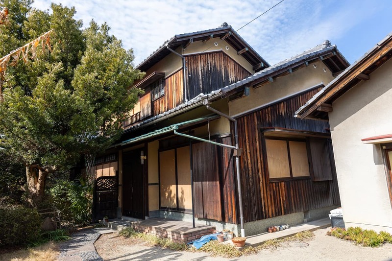 築50年程度の古い家でも売れる？売却方法と成功のコツを解説！